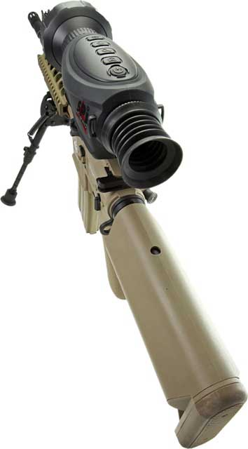 PAS-15long range thermal rifle scope mounted on a rifle