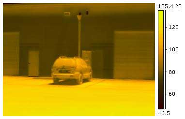 Outdoor surveillance thermal imager e320 sample image.