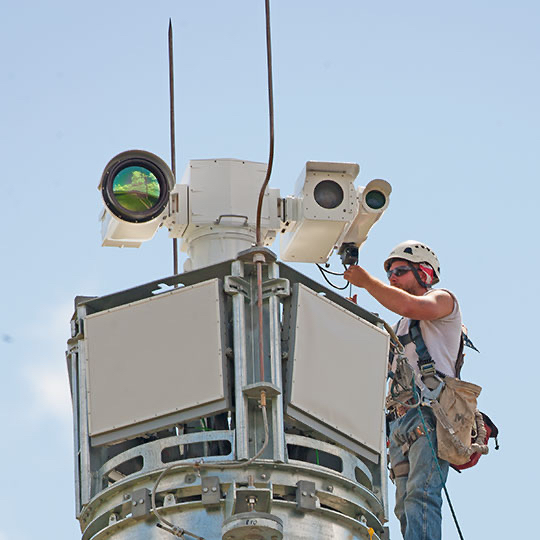 Long Range PTZ thermal FLIR imaging EOIR Pan Tilt PTZ LRF Cooled uncooled surveillance Security Gimbal camera